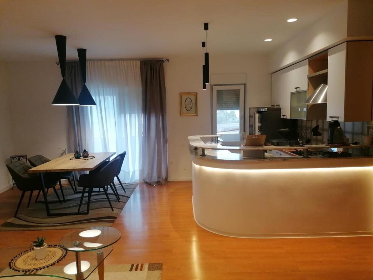 Apartment Pino Zadar Eksteriør bilde