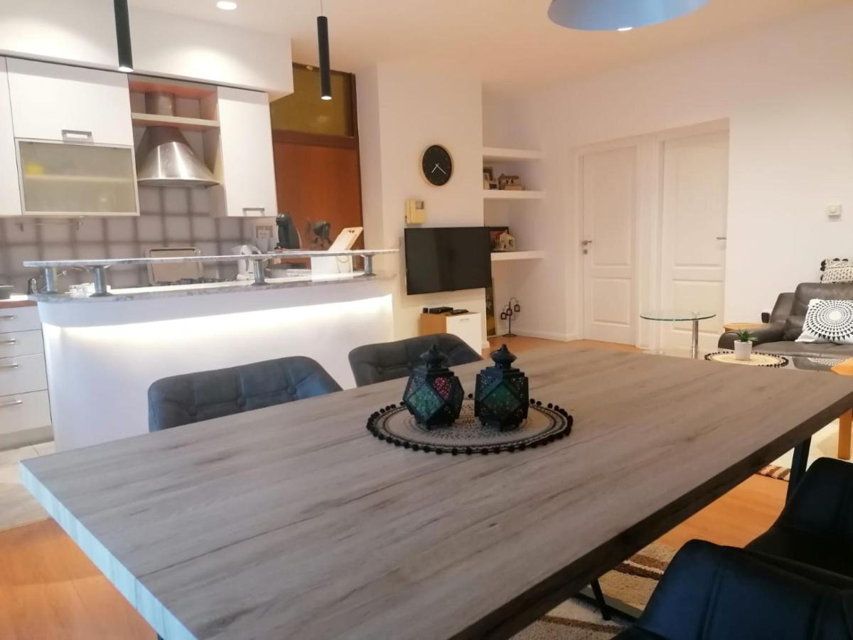 Apartment Pino Zadar Eksteriør bilde