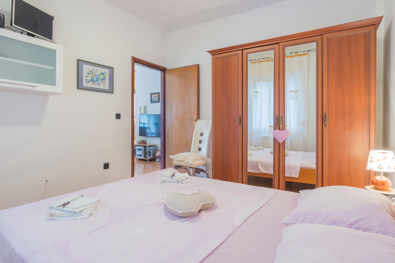 Apartment Pino Zadar Eksteriør bilde